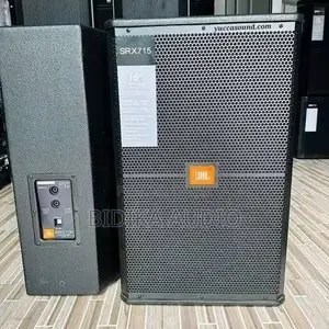 JBL SRX715 15" Two-Way Passive Professional Loudspeakers