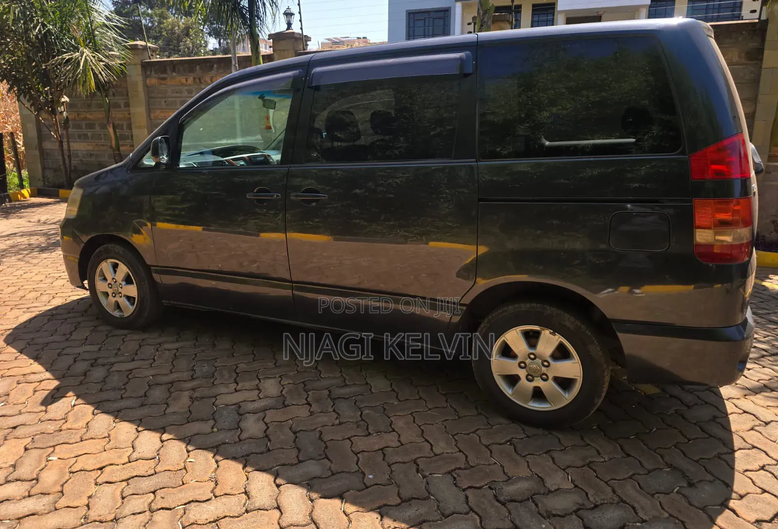 Toyota Noah 2003 Black