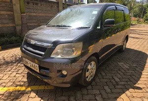 Toyota Noah 2003 Black