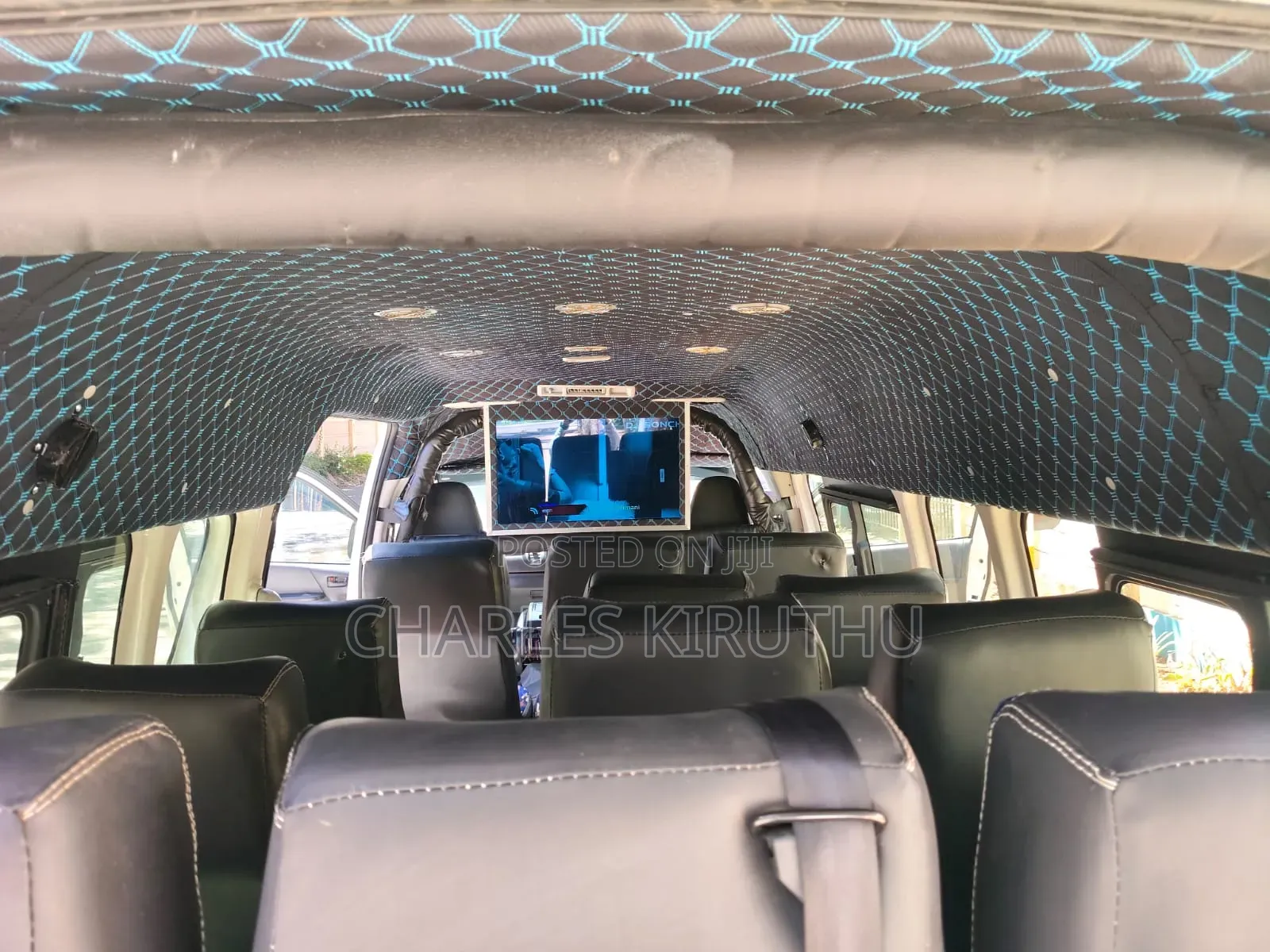 Toyota HiAce 2025