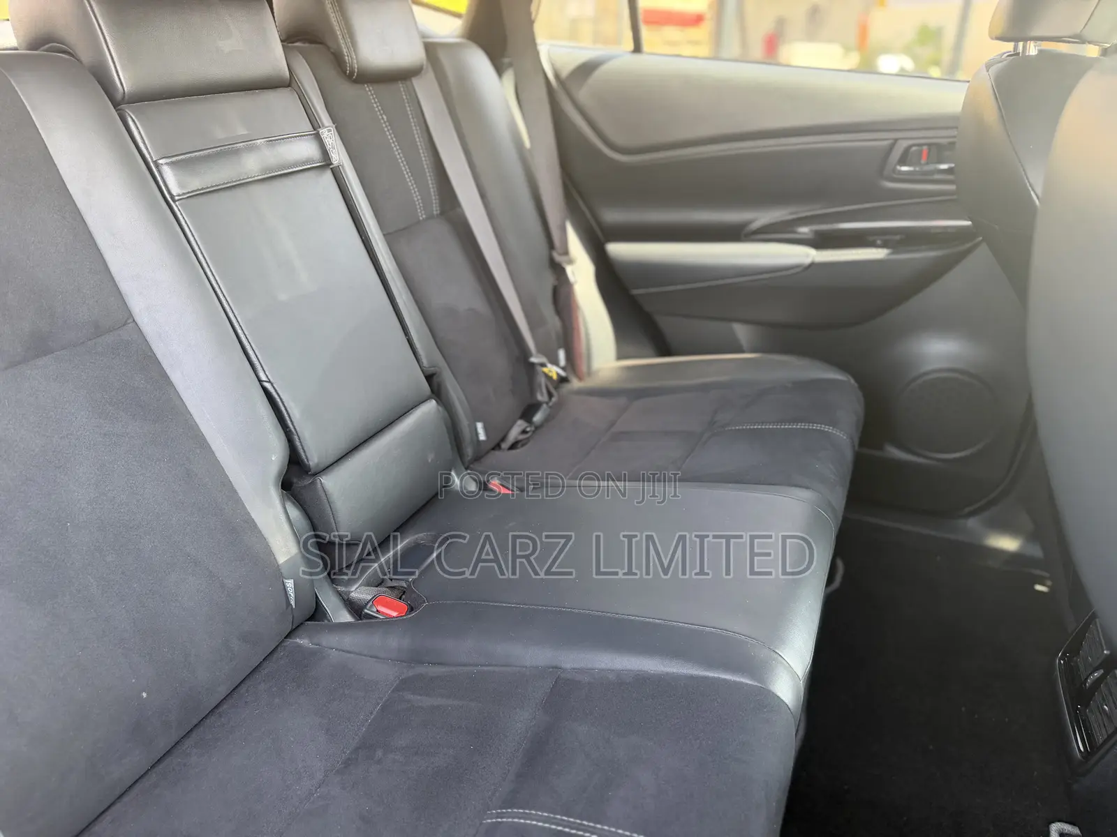 Toyota Harrier 2.0 Turbo GR Sport 2019 Black