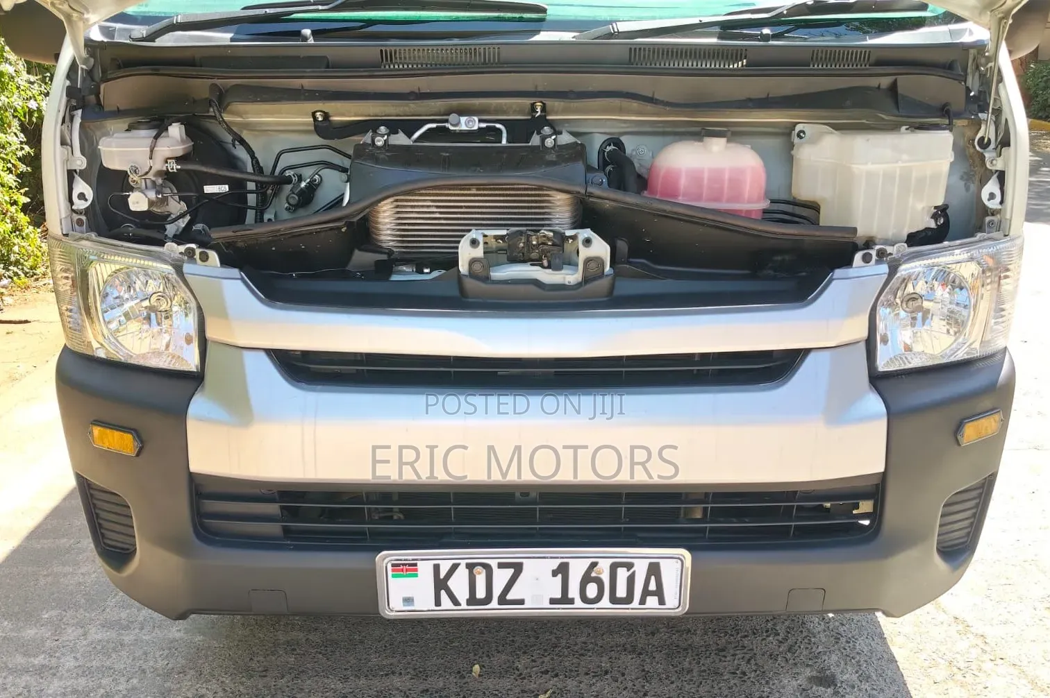 Toyota HiAce 2025 White