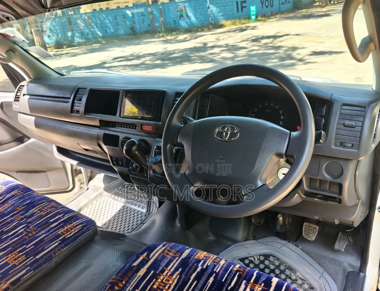 Toyota HiAce 2025 White