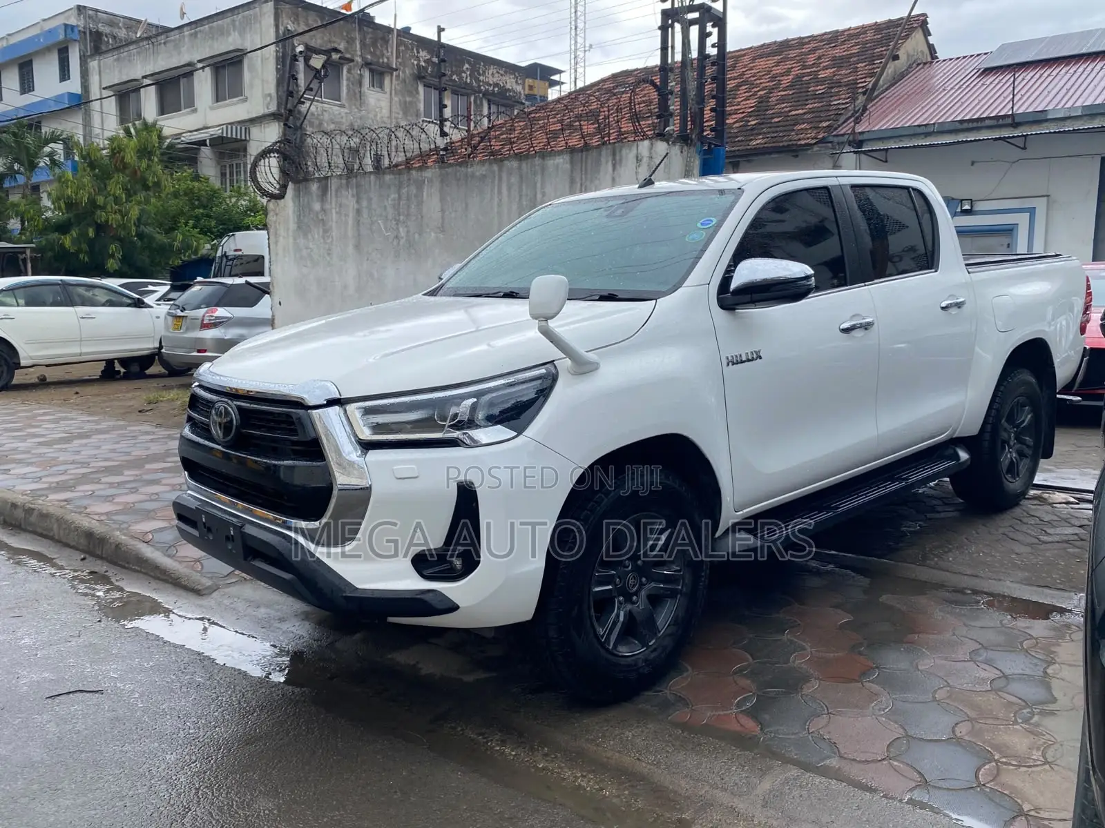 Toyota Hilux 2020 White