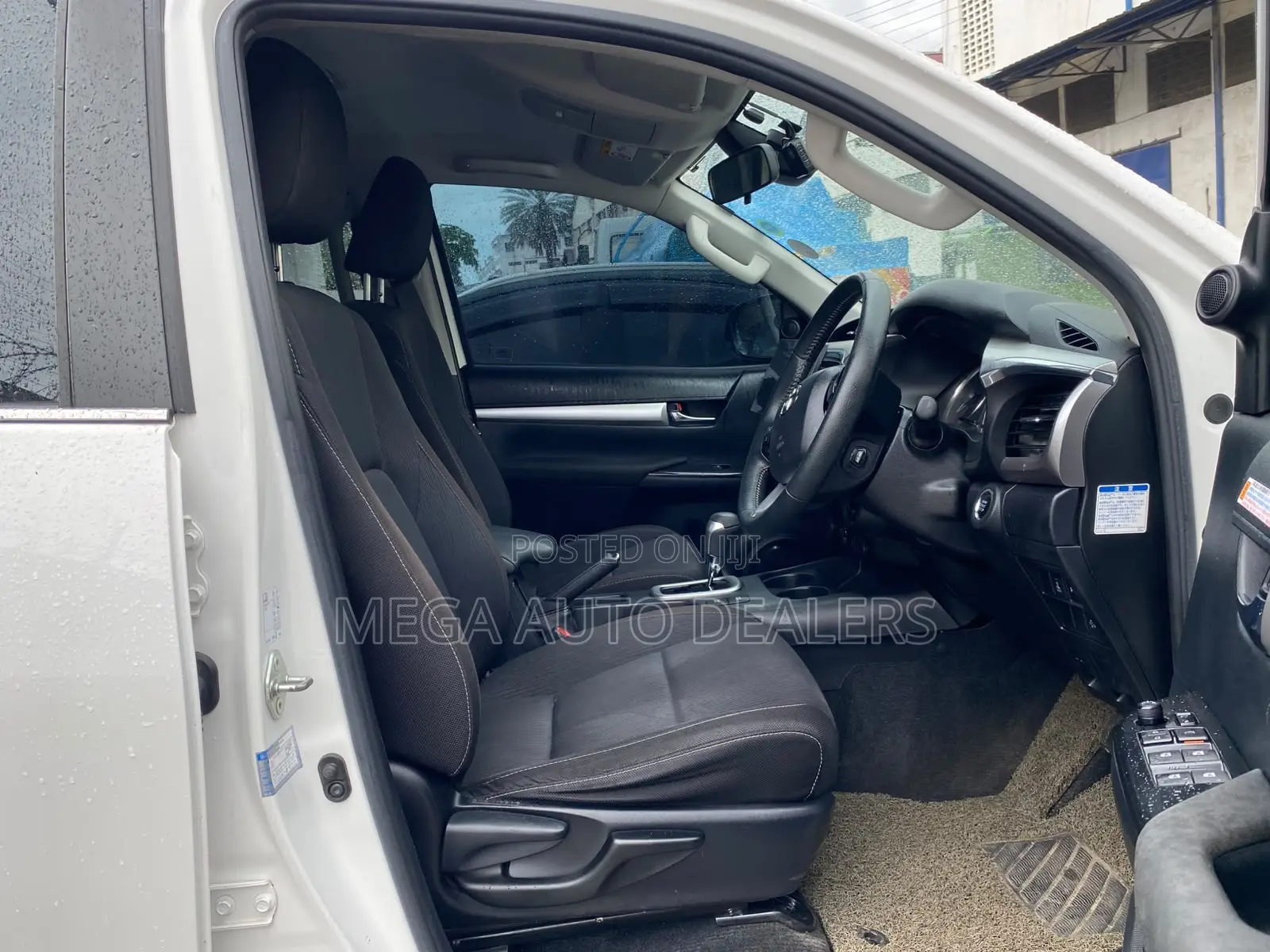 Toyota Hilux 2020 White