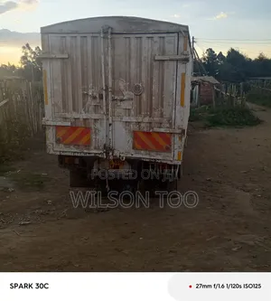 Isuzu FRR KBQ Closed Body