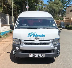 Toyota HiAce 2017