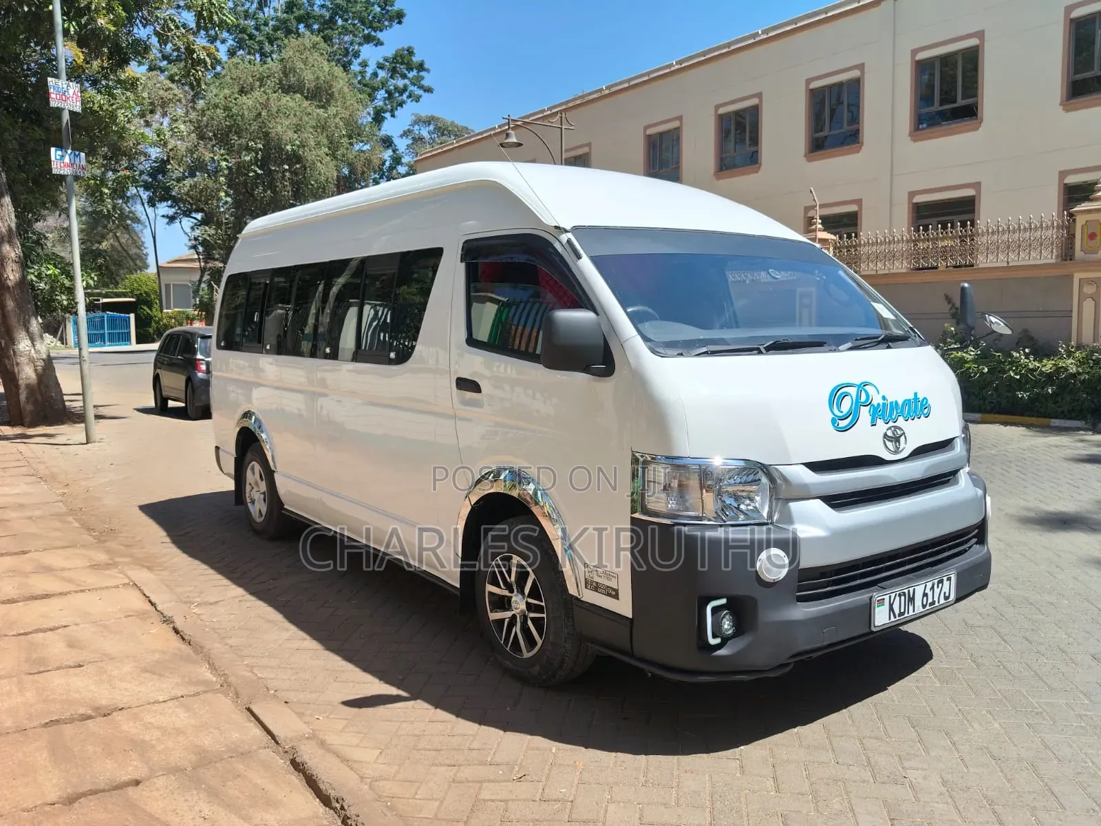 Toyota HiAce 2017