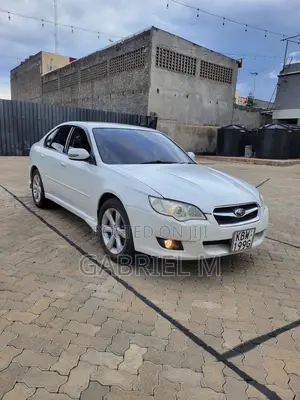 Subaru Legacy 2006 White