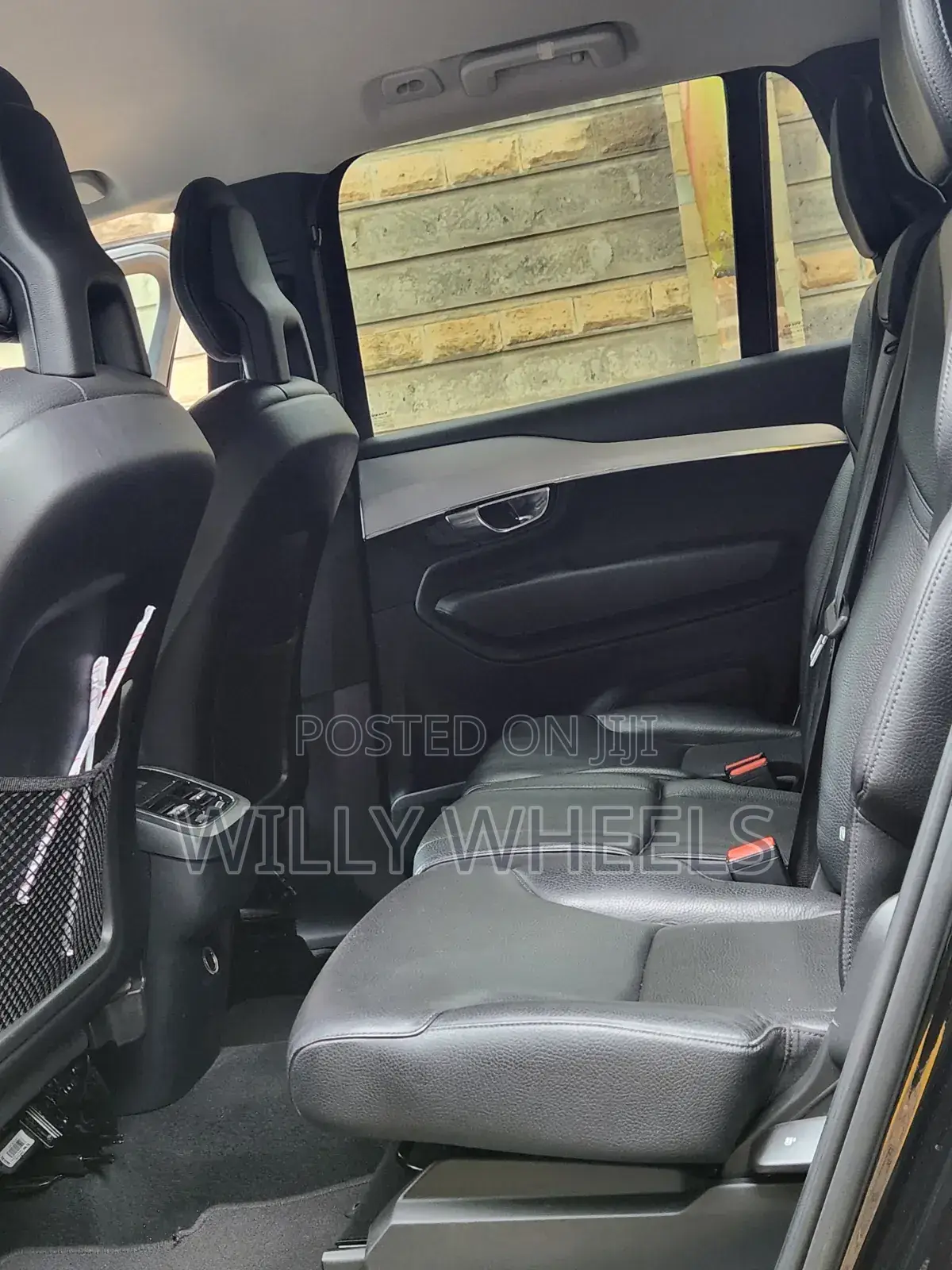 Volvo XC90 T5 Momentum AWD 2018 Black