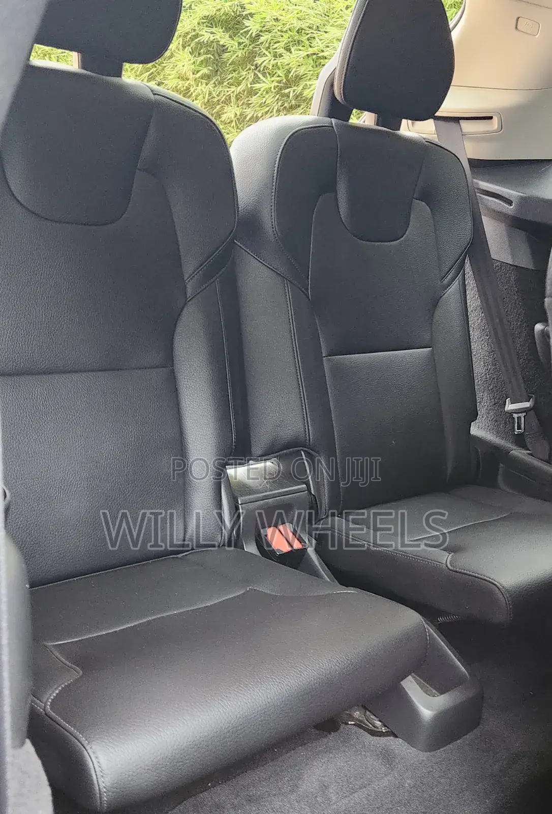 Volvo XC90 T5 Momentum AWD 2018 Black