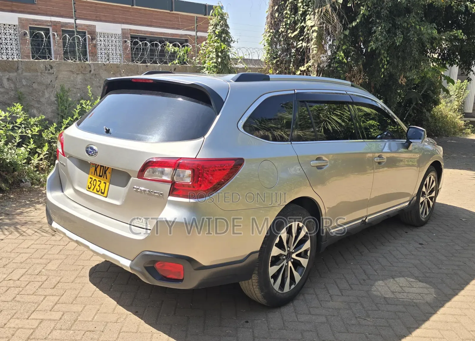 Subaru Outback 2015 Gold