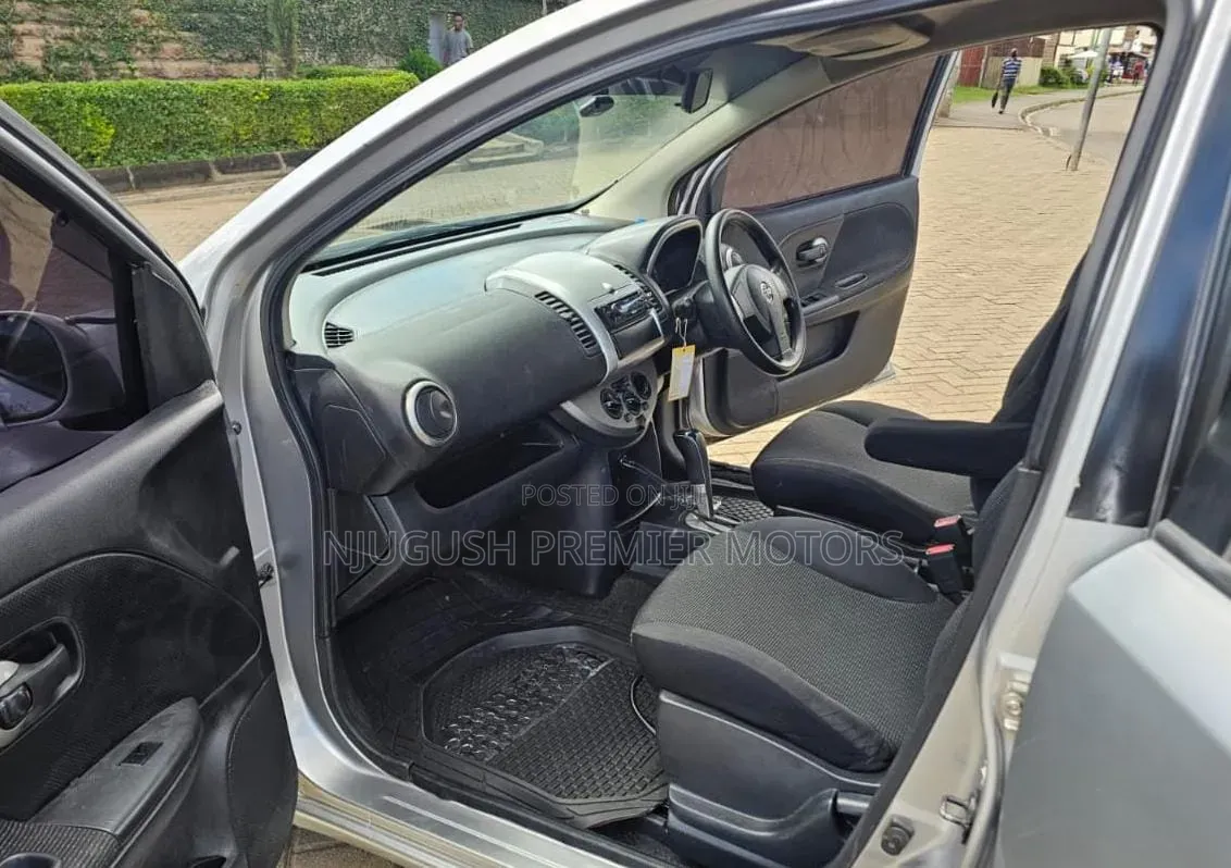 Nissan Note 2009 Silver