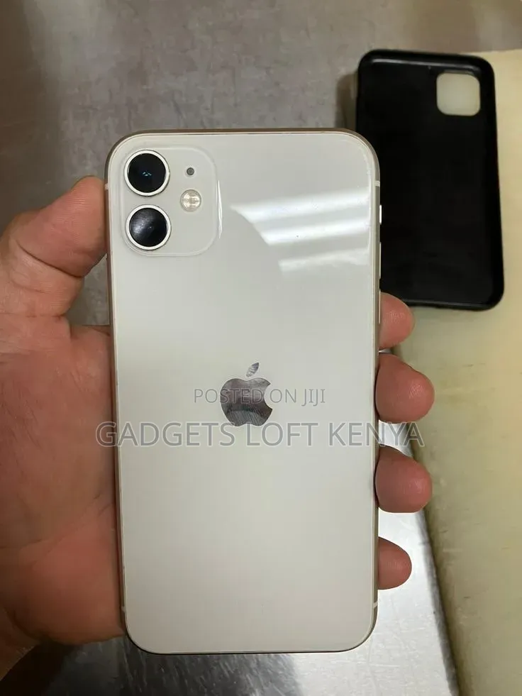 New Apple iPhone 12 64 GB White