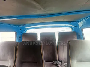 Toyota HiAce 1999 White
