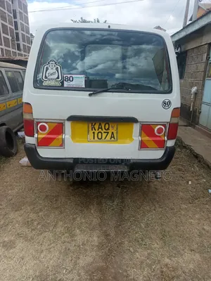 Toyota HiAce 1999 White