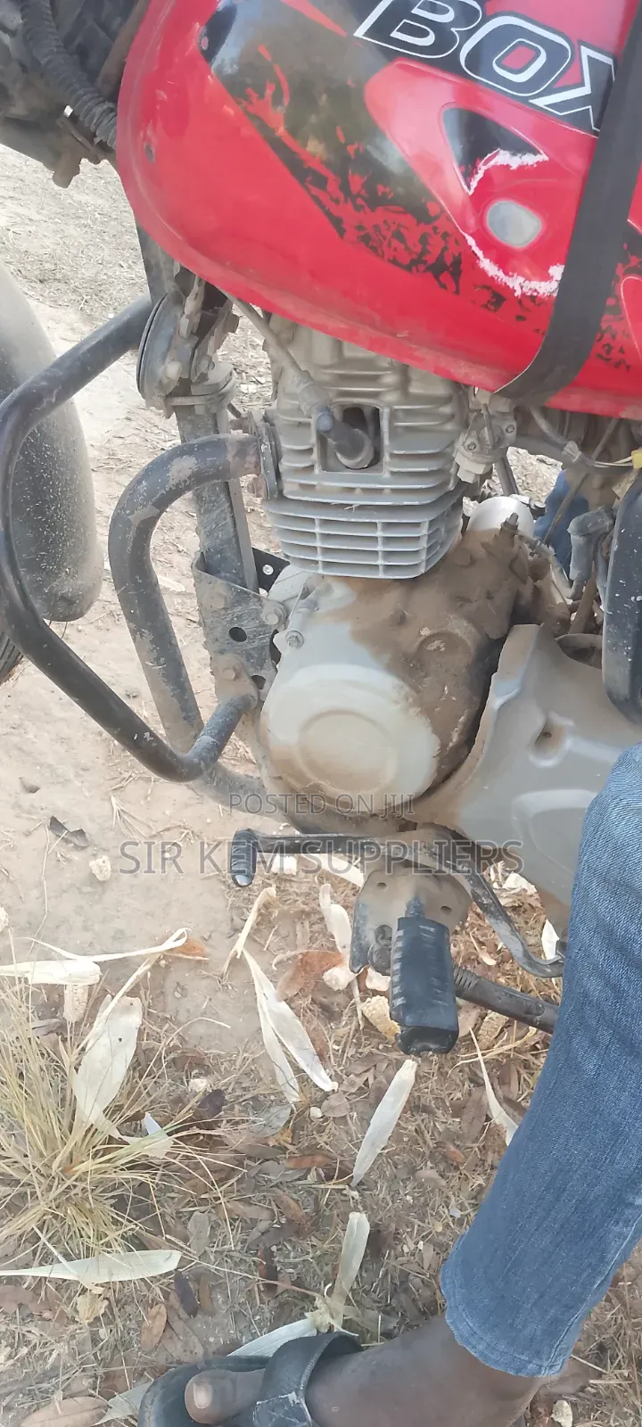 Bajaj Boxer 125 2022 Red
