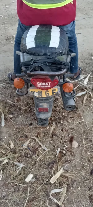 Bajaj Boxer 125 2022 Red