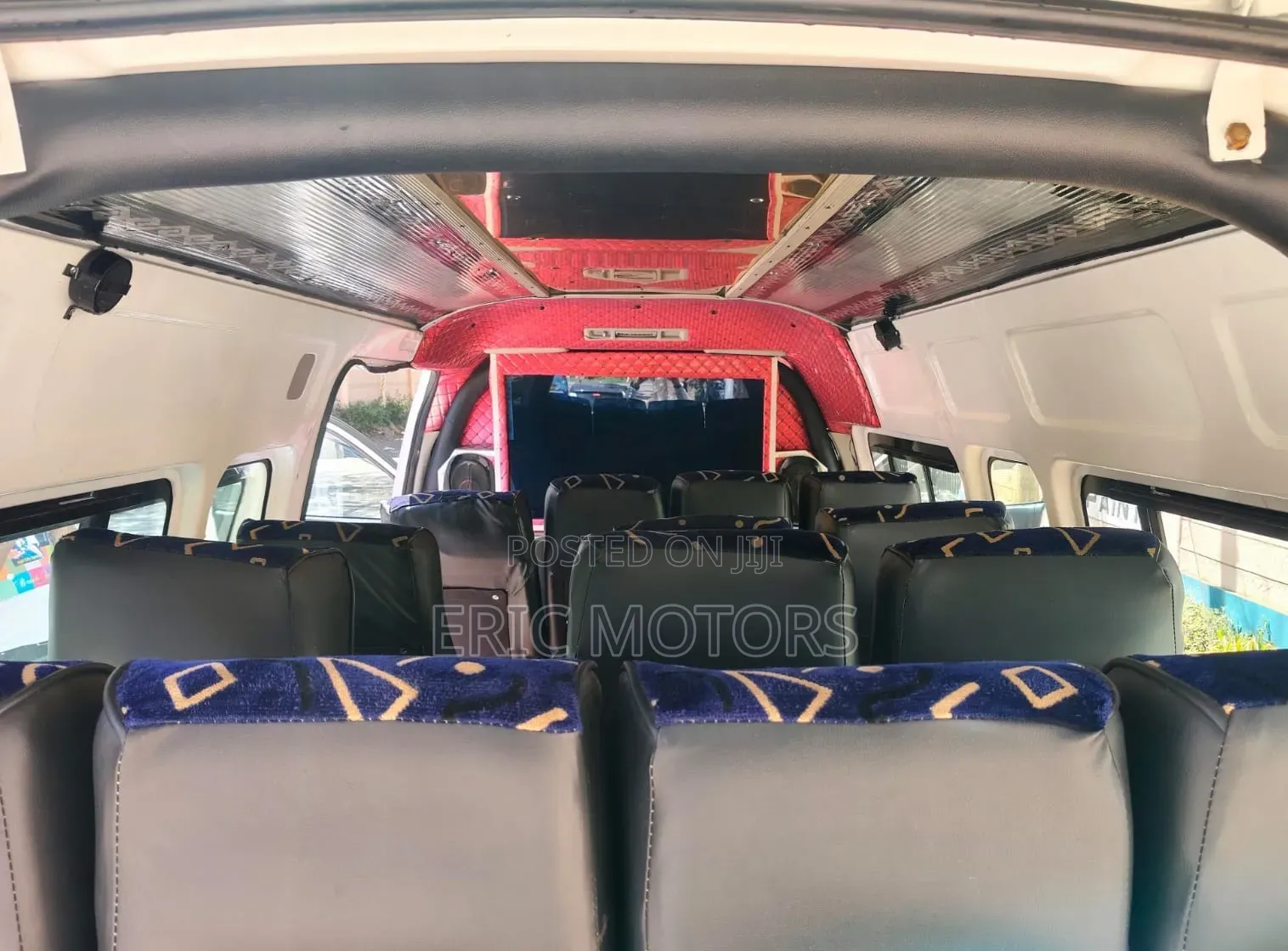 Toyota HiAce 2016 White