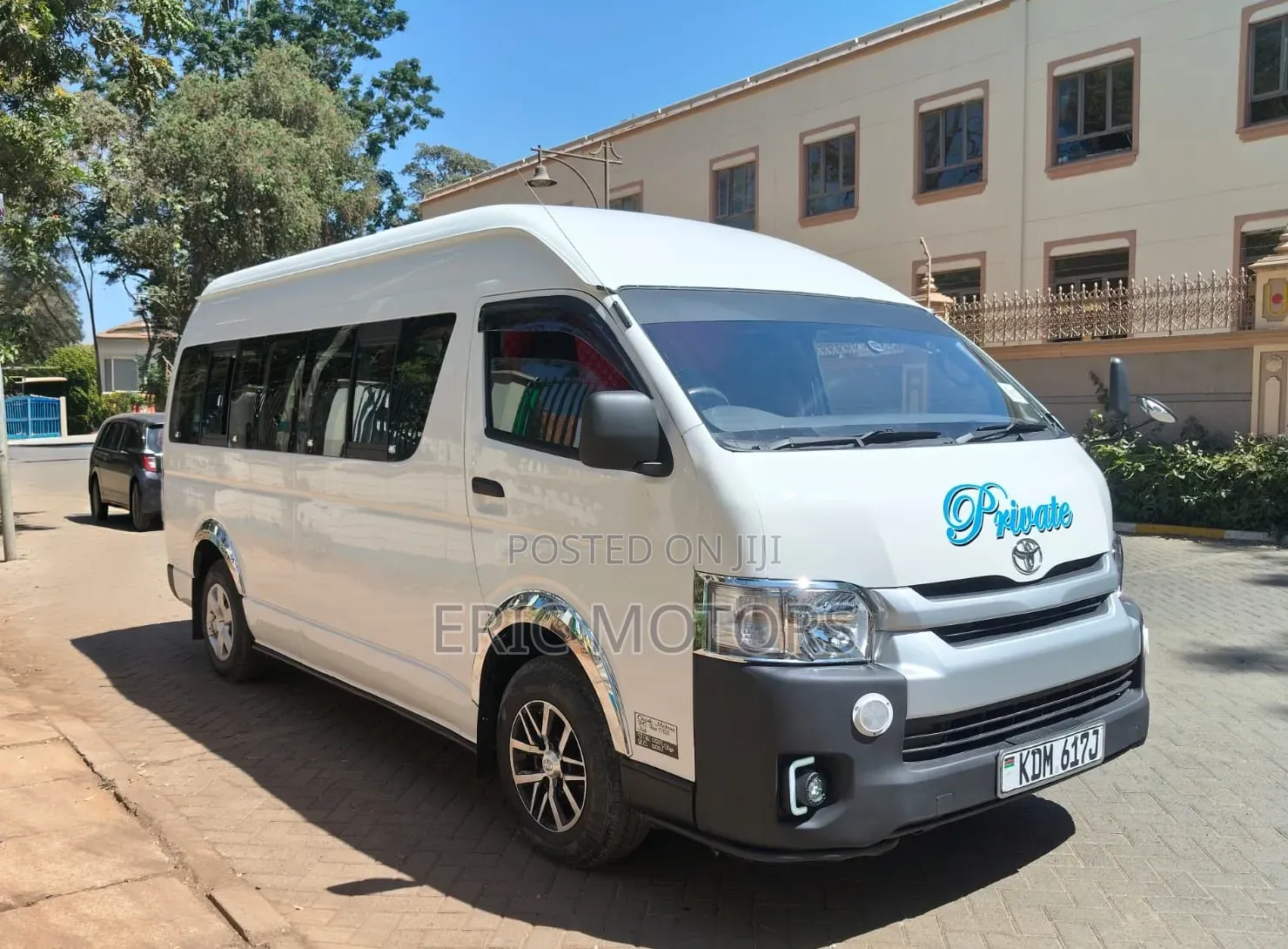 Toyota HiAce 2016 White