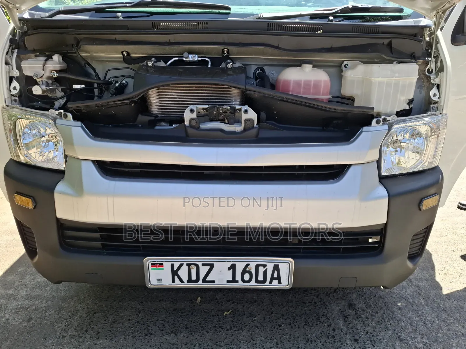 Toyota HiAce 2025 White