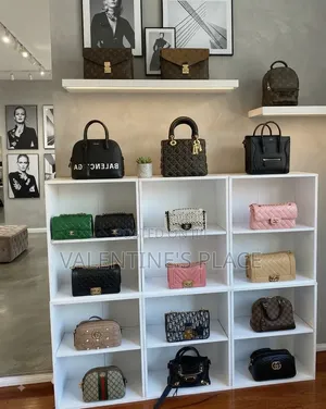 Chic and Luxury Designer Handbag Collection – Elevate Your Style With