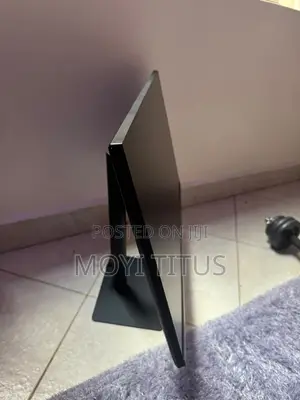 Samsung QHD 27” Monitor