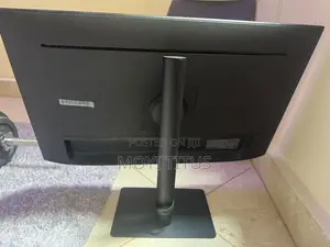 Samsung QHD 27” Monitor