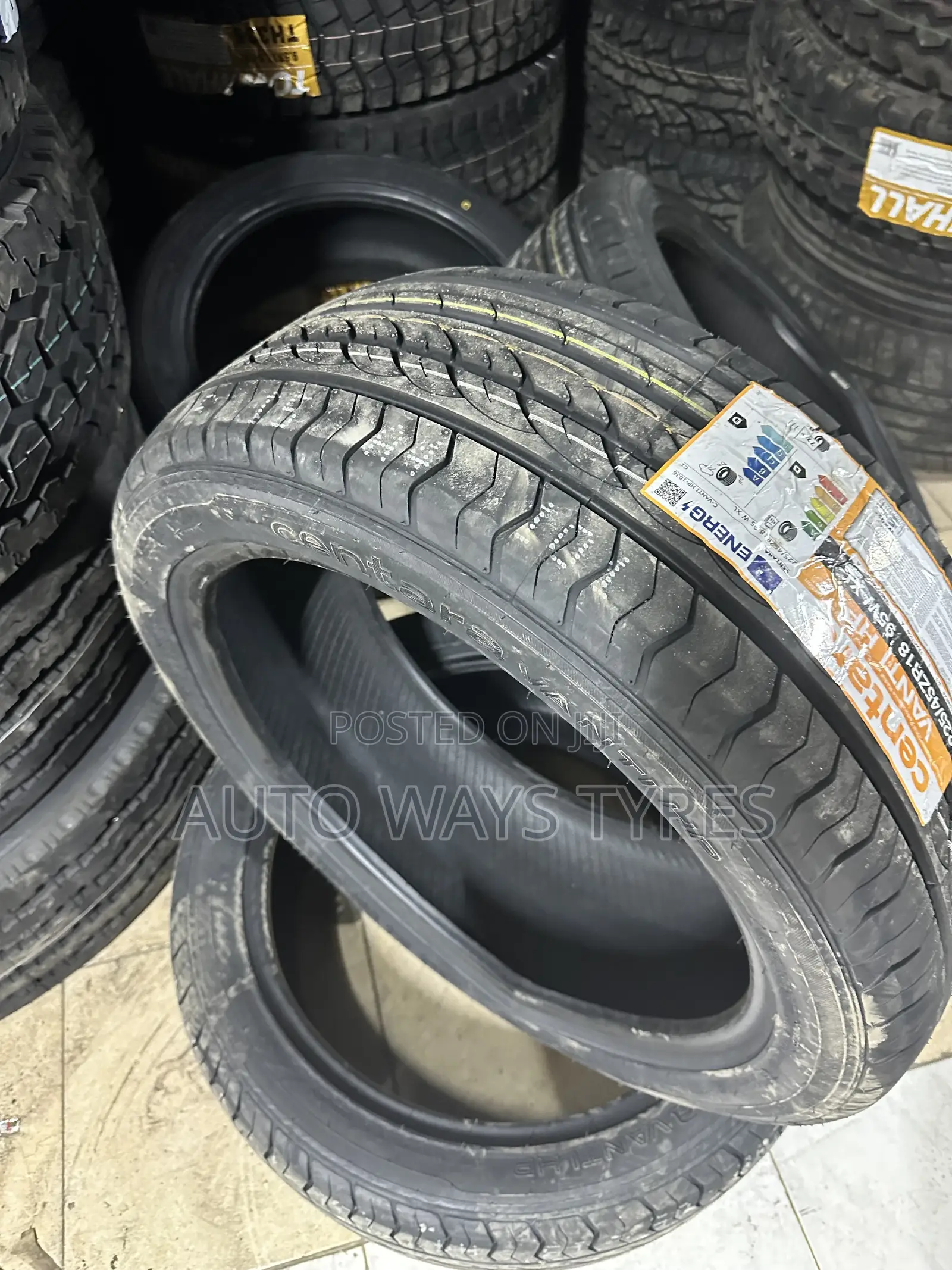 225/45r18 Centara