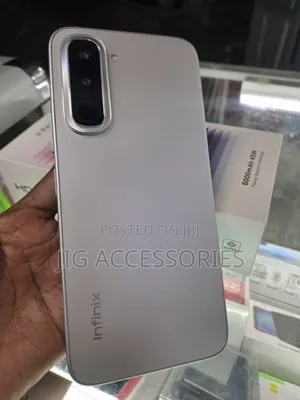New Infinix Hot 70 256 GB Silver