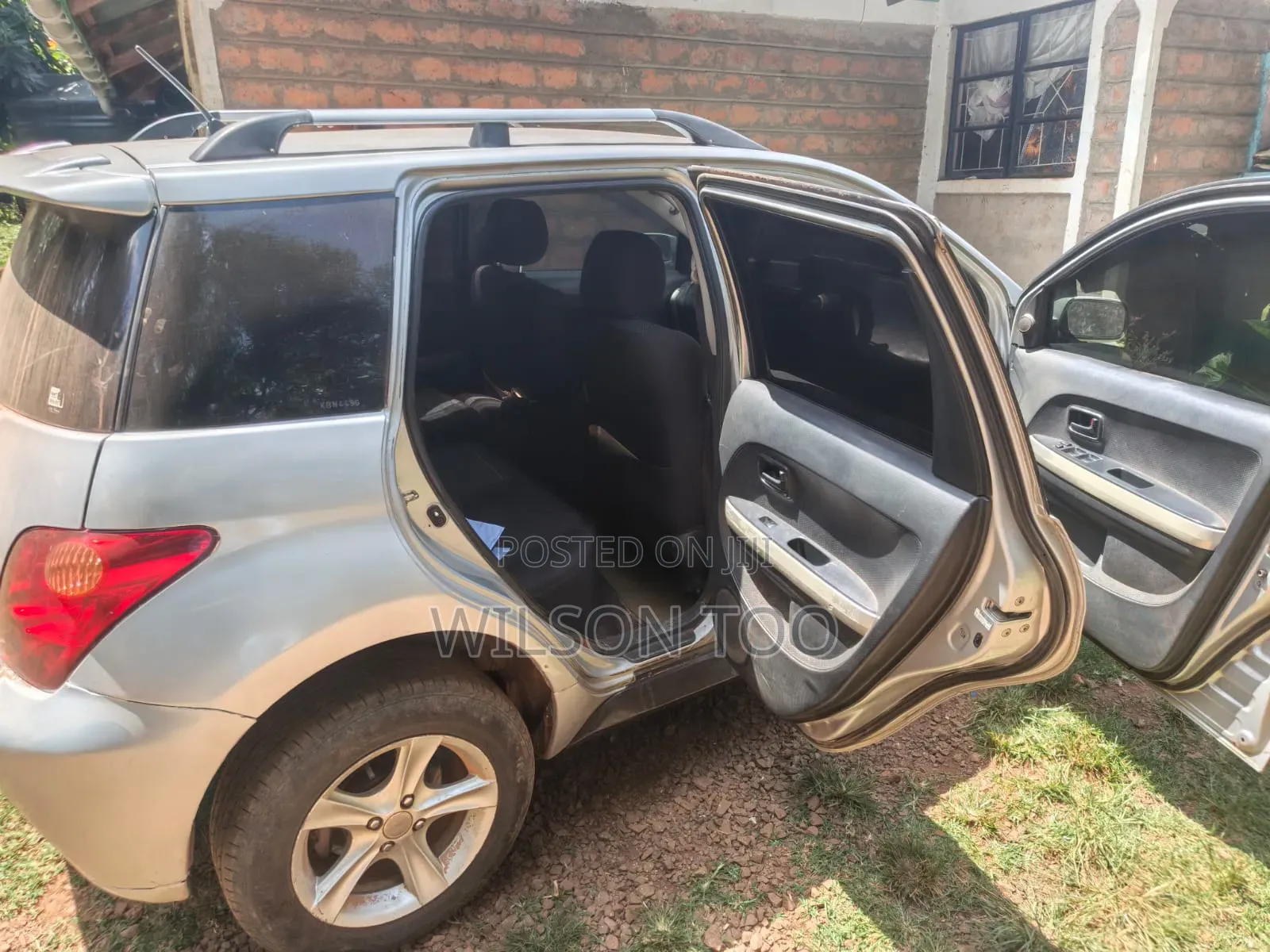 Toyota IST 2006 Silver