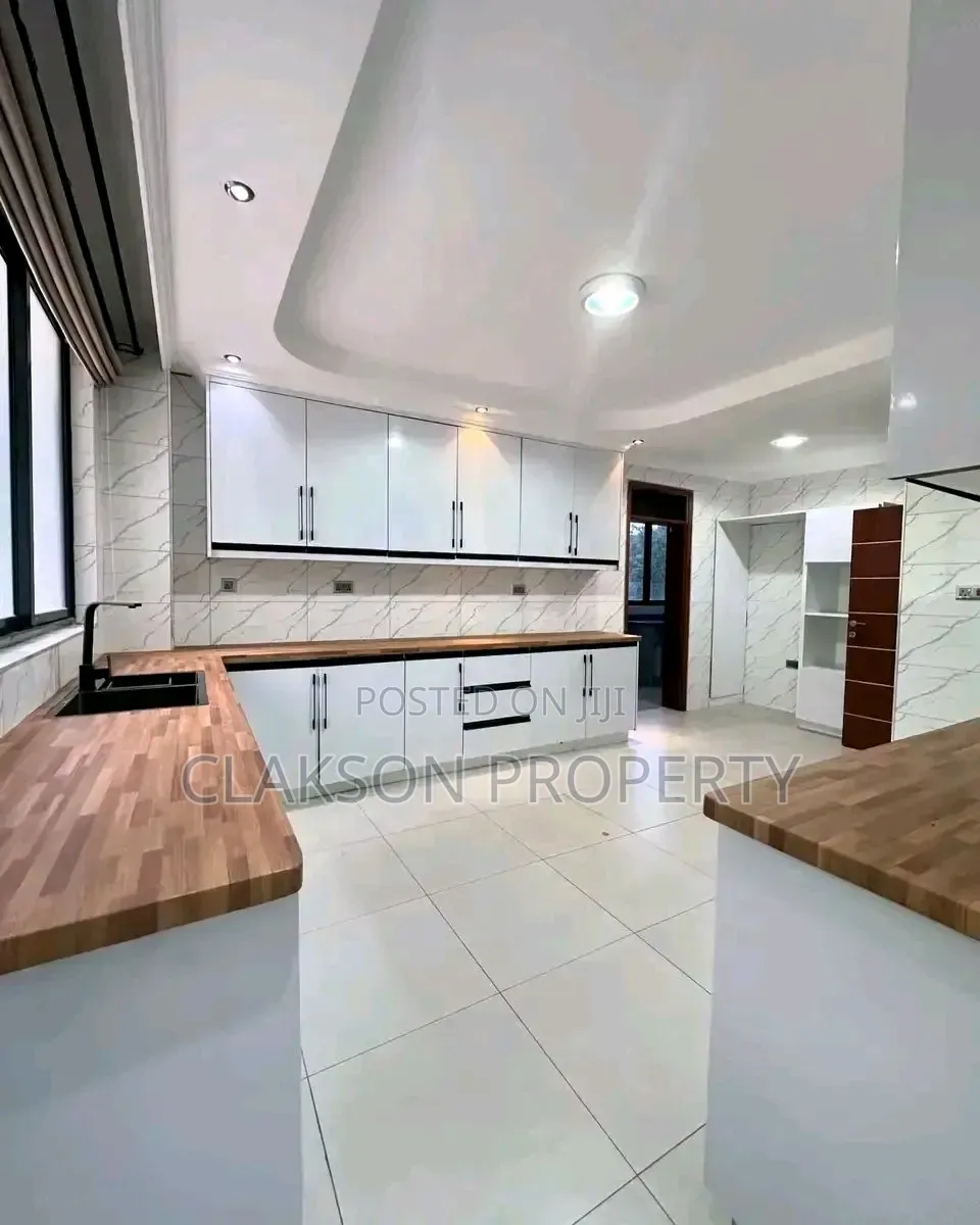 4bdrm Townhouse / Terrace in Karen, Hardy for rent