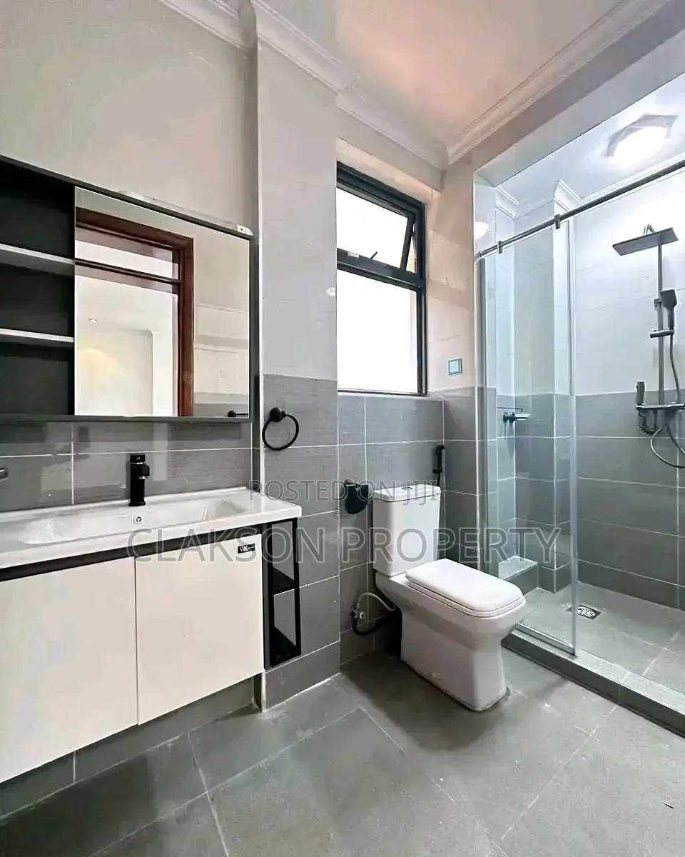 4bdrm Townhouse / Terrace in Karen, Hardy for rent