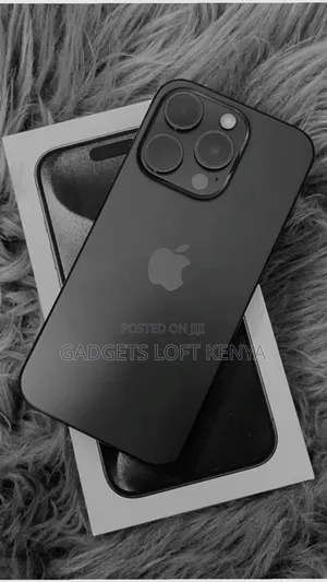 New Apple iPhone 15 Pro Max 256 GB Black
