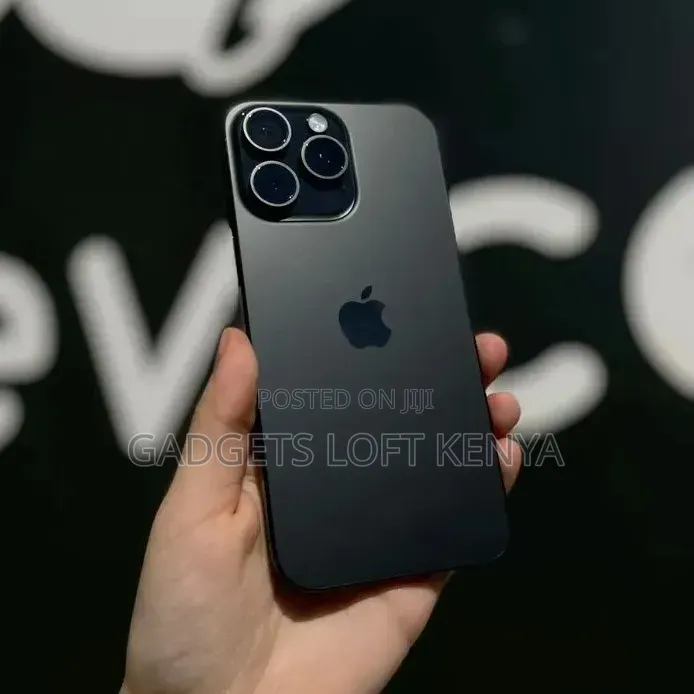 New Apple iPhone 15 Pro Max 256 GB Black