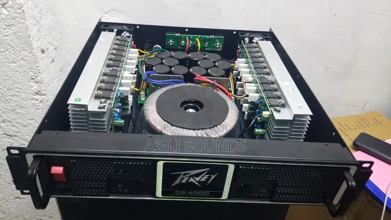 Peavy Cs4000 Amplifier