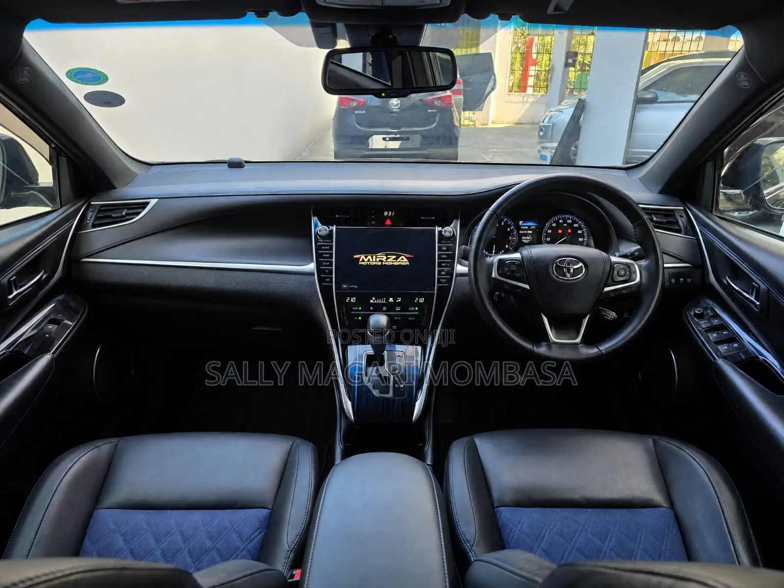 Toyota Harrier 2.0 2019 Black