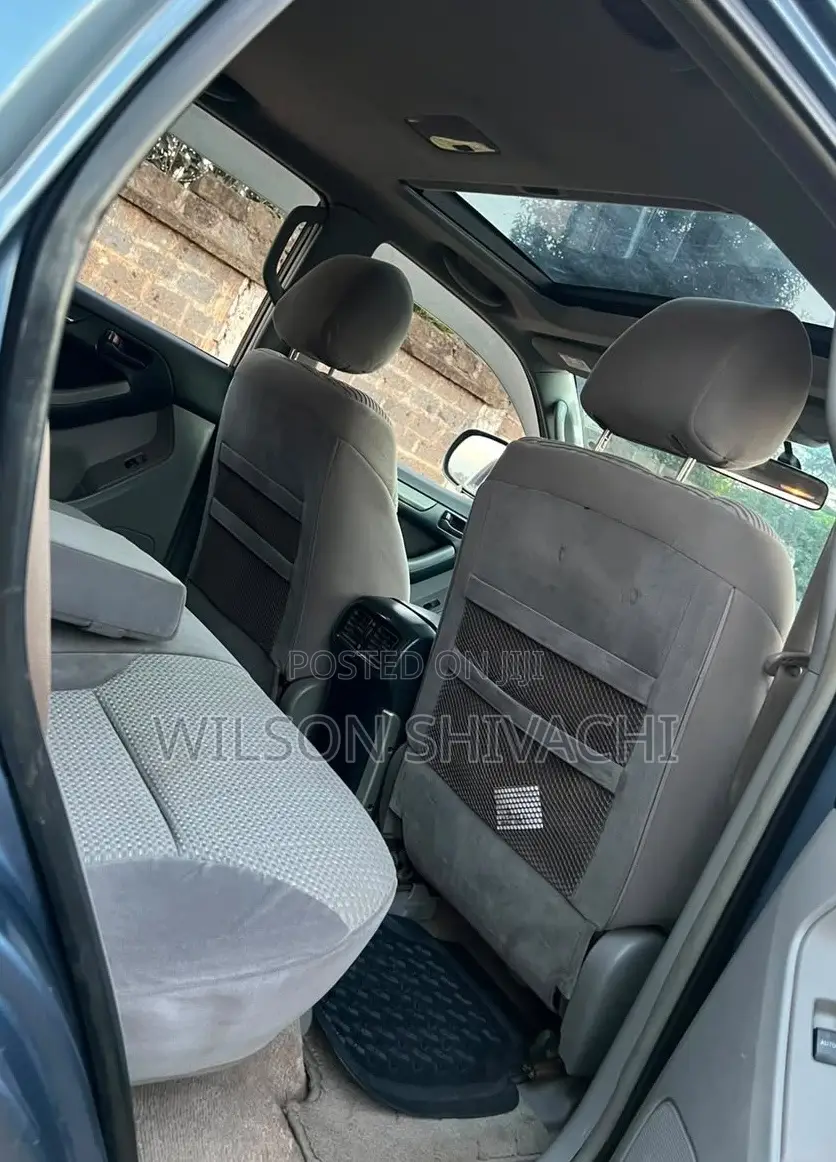 Toyota Hilux Surf 2005 Blue