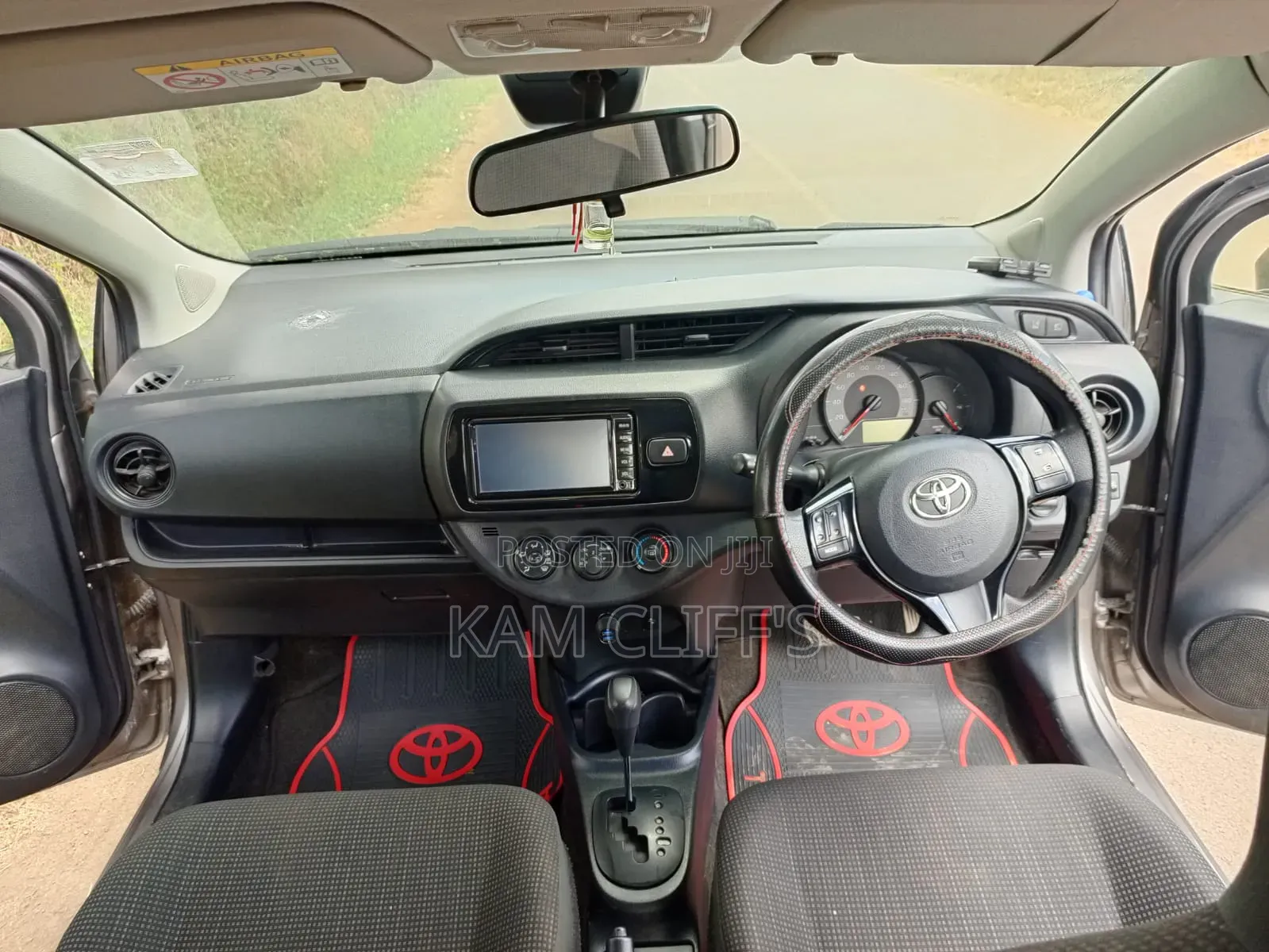 Toyota Vitz 2018 Beige