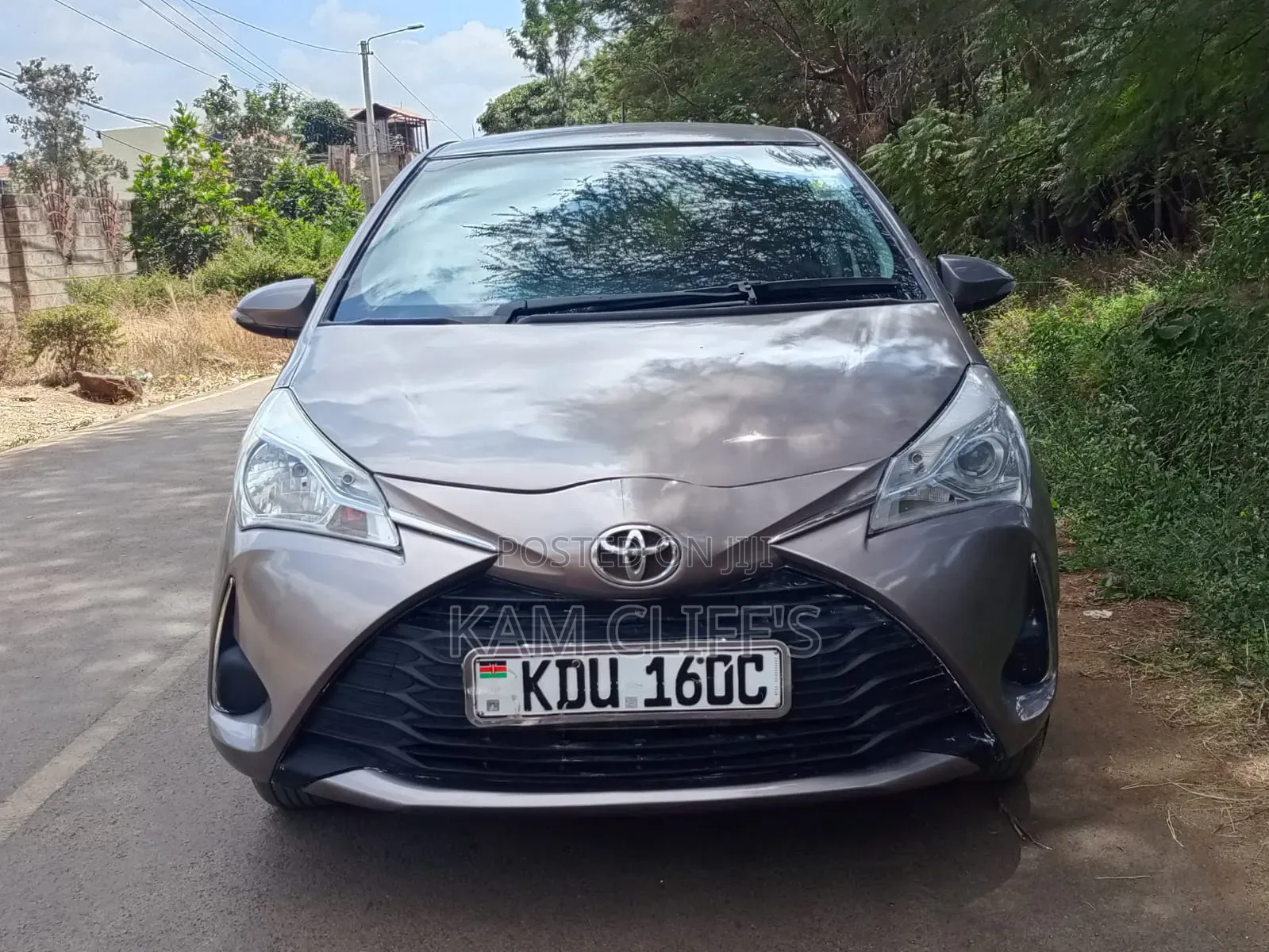 Toyota Vitz 2018 Beige