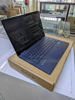 Laptop HP Dragonfly G2 8GB Intel Core i5 SSD 256GB