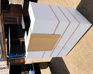 Modern White Reception Desk With Wooden Accent
