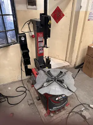 Heavy Duty Italian Tyre Changer