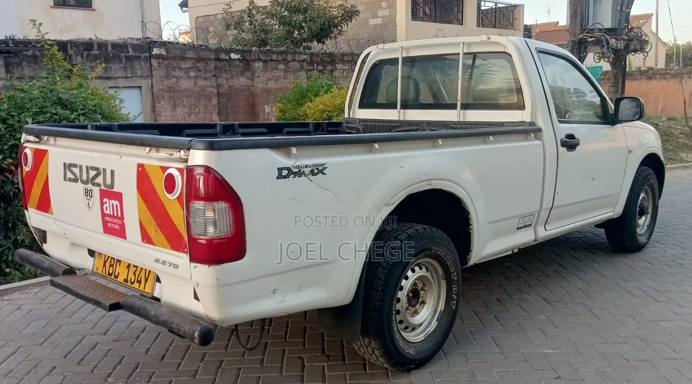 Isuzu D-MAX 2008 White