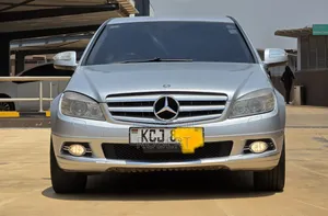 Mercedes-Benz C200 2009 Silver