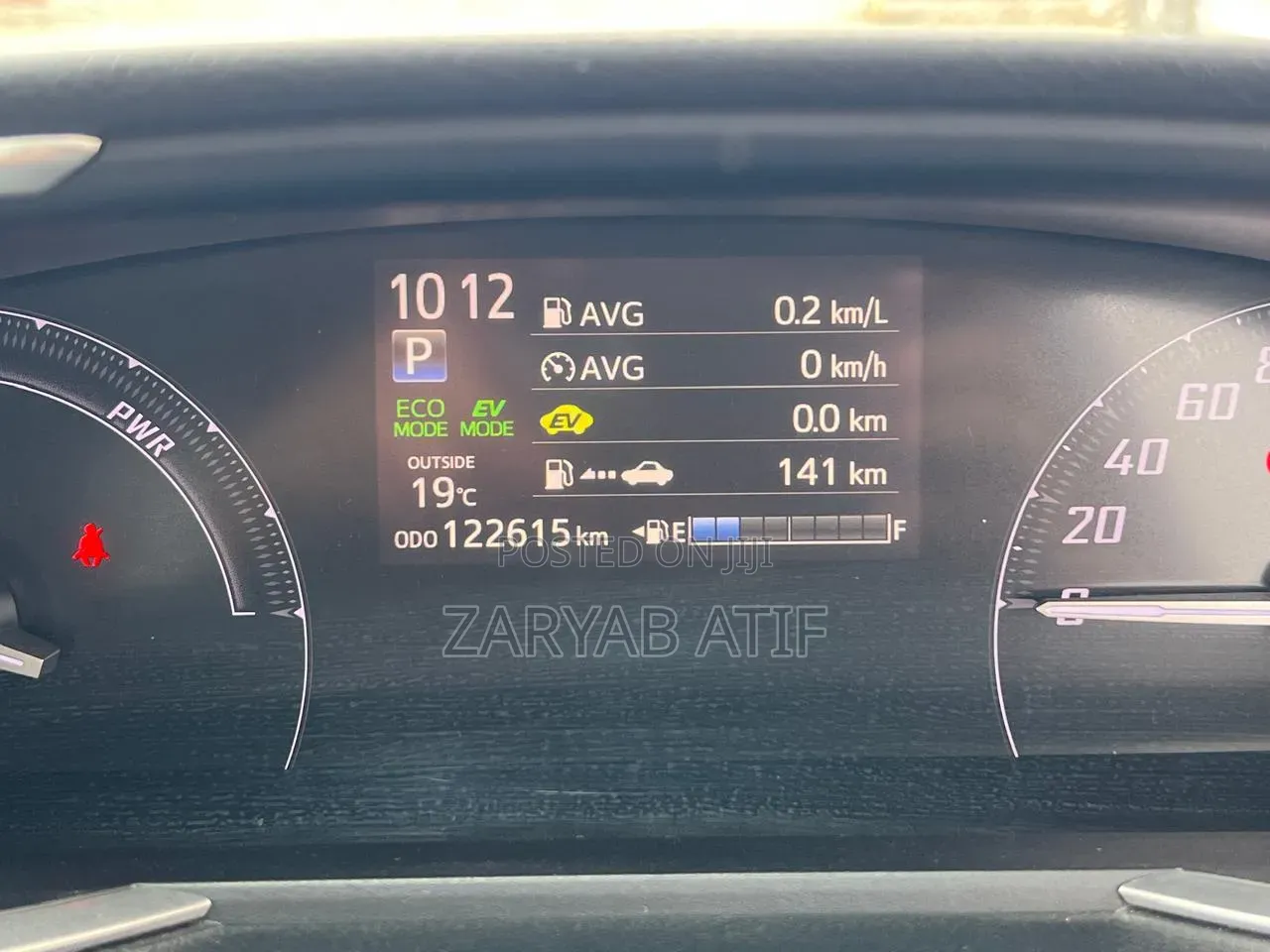 Toyota Sienta 2018 Red