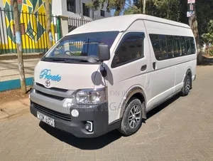 Toyota HiAce 2016 White
