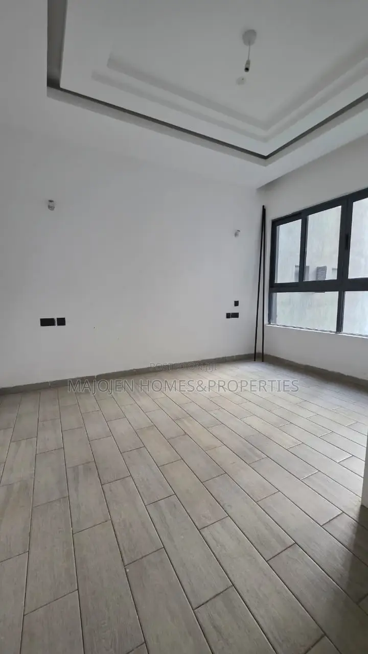 1bdrm Apartment in Valley Arcade for rent