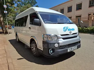 Toyota HiAce 2016 White