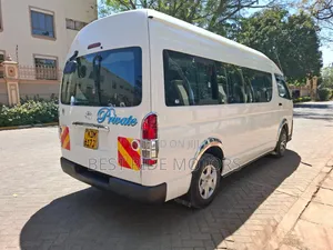 Toyota HiAce 2016 White